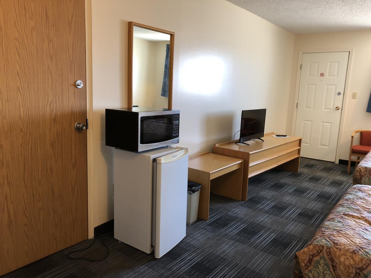 Agassiz Park Lodge McCreary Kültér fotó