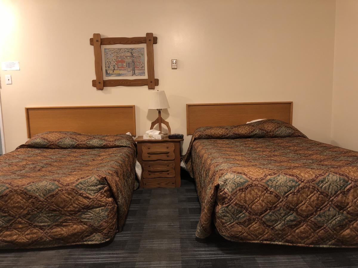 Agassiz Park Lodge McCreary Kültér fotó