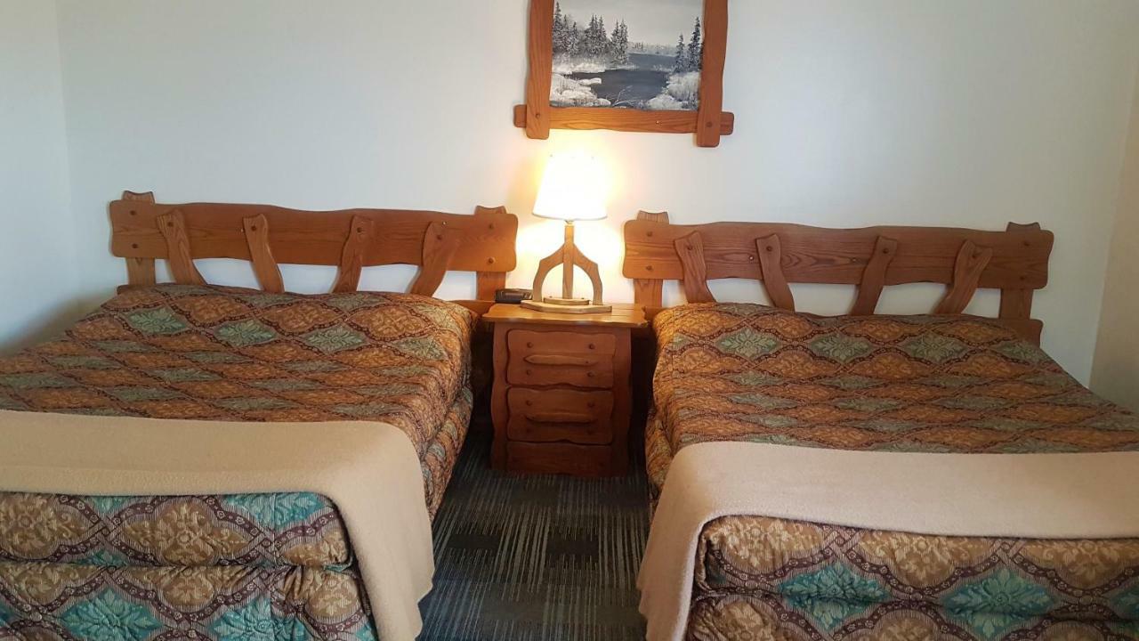 Agassiz Park Lodge McCreary Kültér fotó