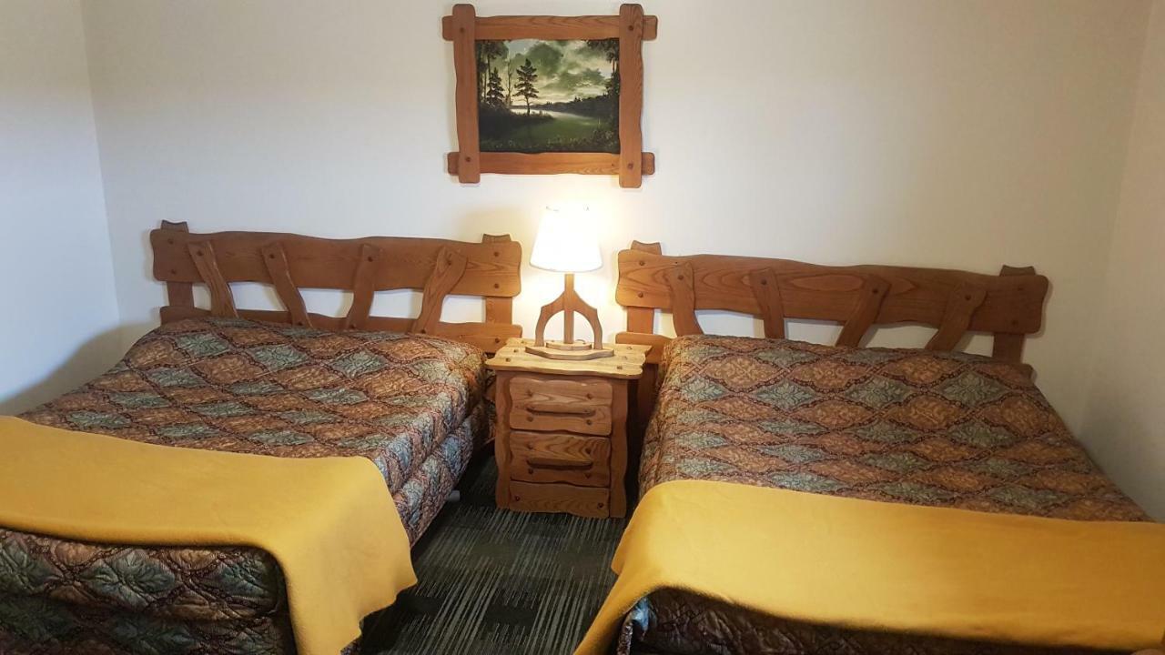 Agassiz Park Lodge McCreary Kültér fotó